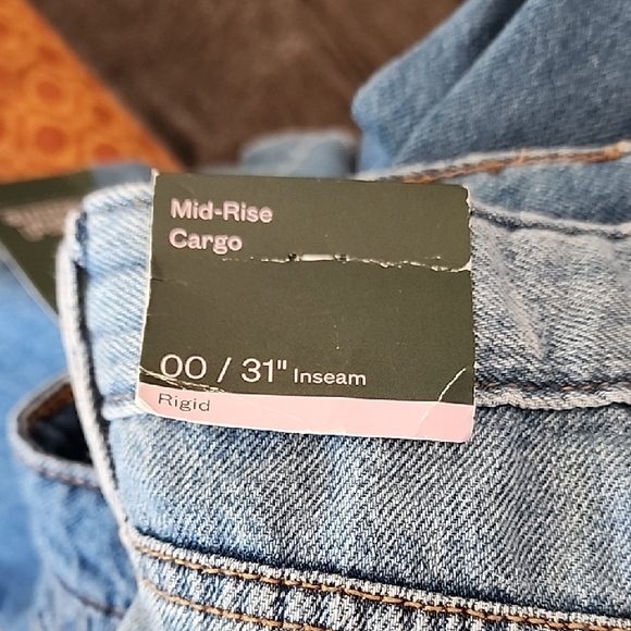 Wild Fable mid-rise cargo baggy women's jeans, size 00. - Picture 8 of 8